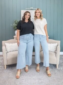 Mica Denim High Rise Cropped Wide Leg Jean W/ Patch Pocket | 0-22