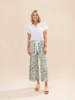 Tiered Leaf Print Pants With Elastic Waistband | S-3XL W/sku63610 -Women Clothing Shop 034727921368888ec87702d3babf5cff