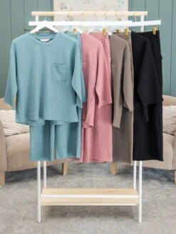 Textured Crop Pants W/ Pockets By DD Design | S - 3XL Pair W/ Sku57748 -Women Clothing Shop 055a586362be5a0fa3120a6ead597750