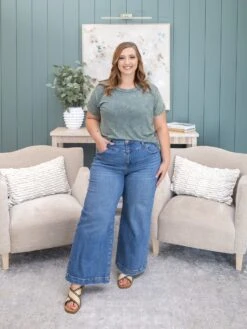 Risen High Rise Crop Wide Front Yoke Detail Jeans | 0-3X -Women Clothing Shop 1e951733d902fe331e14ff730f9bc43c