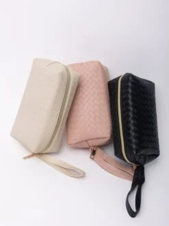 DD Design Zippered Cosmetic Pouch