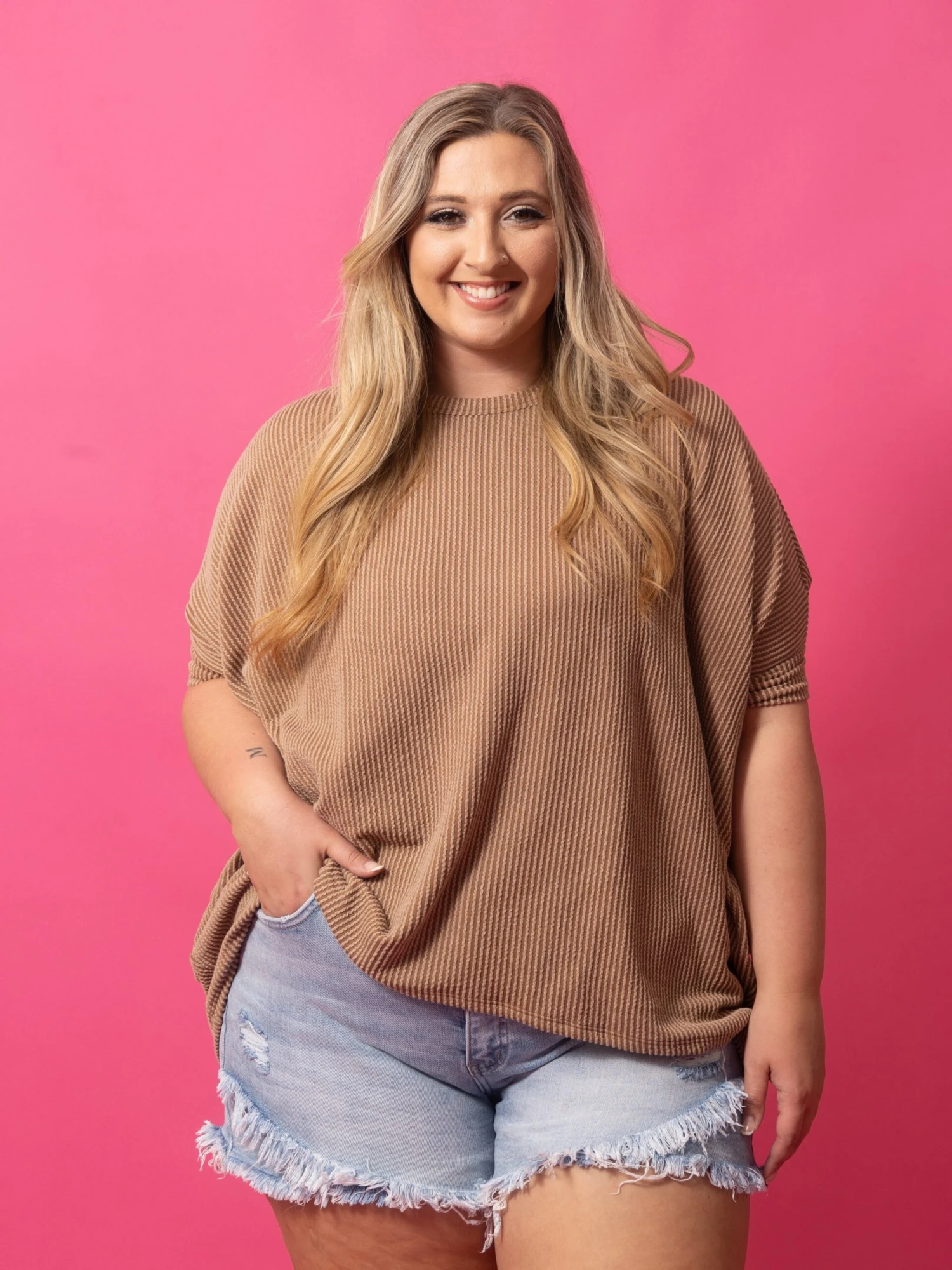 Diva Denim High Rise Tulip Fray Hem Short| S-3XL 2 Diva Denim High Rise Tulip Fray Hem Short| S-3XL - Image 2