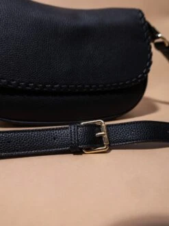 Daia Whipstitch Crossbody Bag -Women Clothing Shop 2e27b25669653b01333754dec96aa593