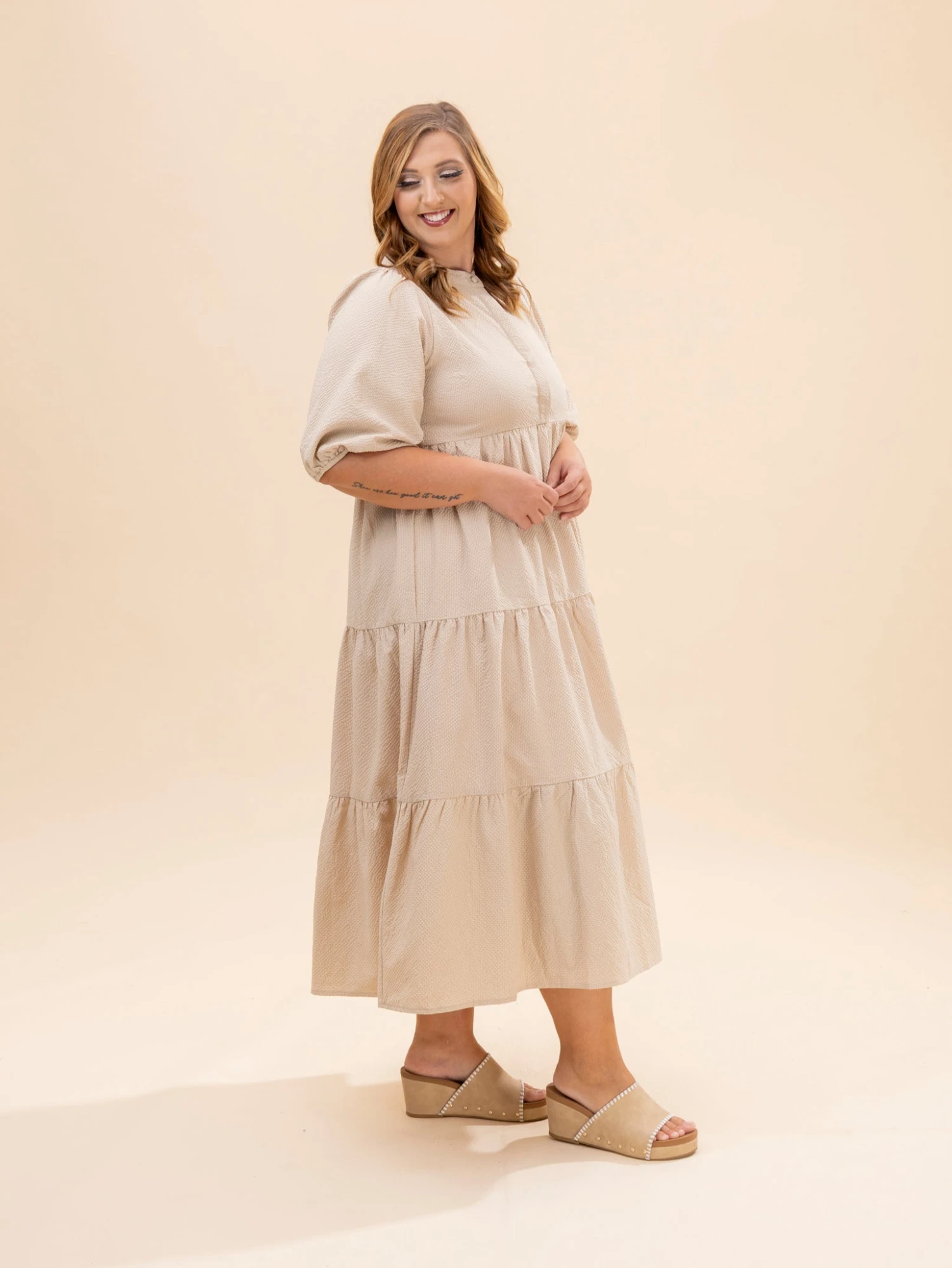 Textured Tiered Midi Dress With Puff Sleeves | S-L 8 Textured Tiered Midi Dress With Puff Sleeves | S-L - Image 8