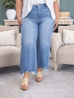 Risen High Rise Crop Wide Stem Hem Jeans | 0-15 4 Risen High Rise Crop Wide Stem Hem Jeans | 0-15 -Women Clothing Shop 73cb62b338605651653c2fbfdc745e78