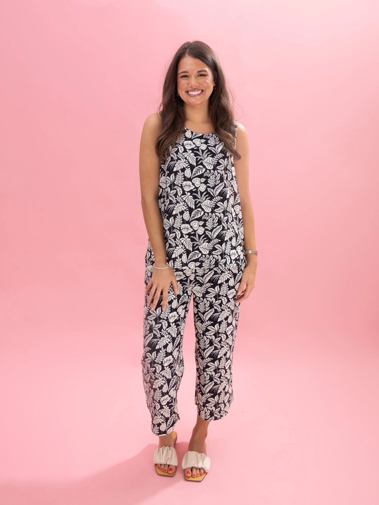 Leaf Linen Crop Pants With Pockets By DD Design | S - 3XL Pair W/ Sku62199 6 Leaf Linen Crop Pants With Pockets By DD Design | S - 3XL Pair W/ Sku62199 - Image 6