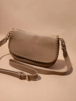 Daia Whipstitch Crossbody Bag -Women Clothing Shop 975e62c8f1d7dbac5131a6a4cdc1d9a3