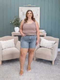 Judy Blue High Waist Side Slit Shorts | S - 3XL -Women Clothing Shop 98fc80a9cc96f1d285a7881ba82096b0