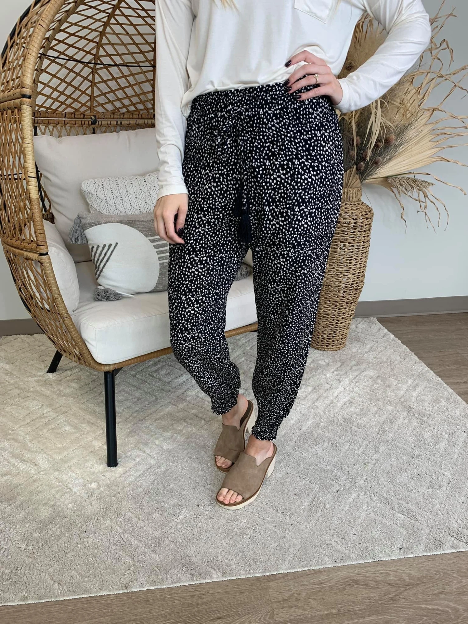 Setting Boundaries Bottoms *Final Sale* 1 Setting Boundaries Bottoms *Final Sale*