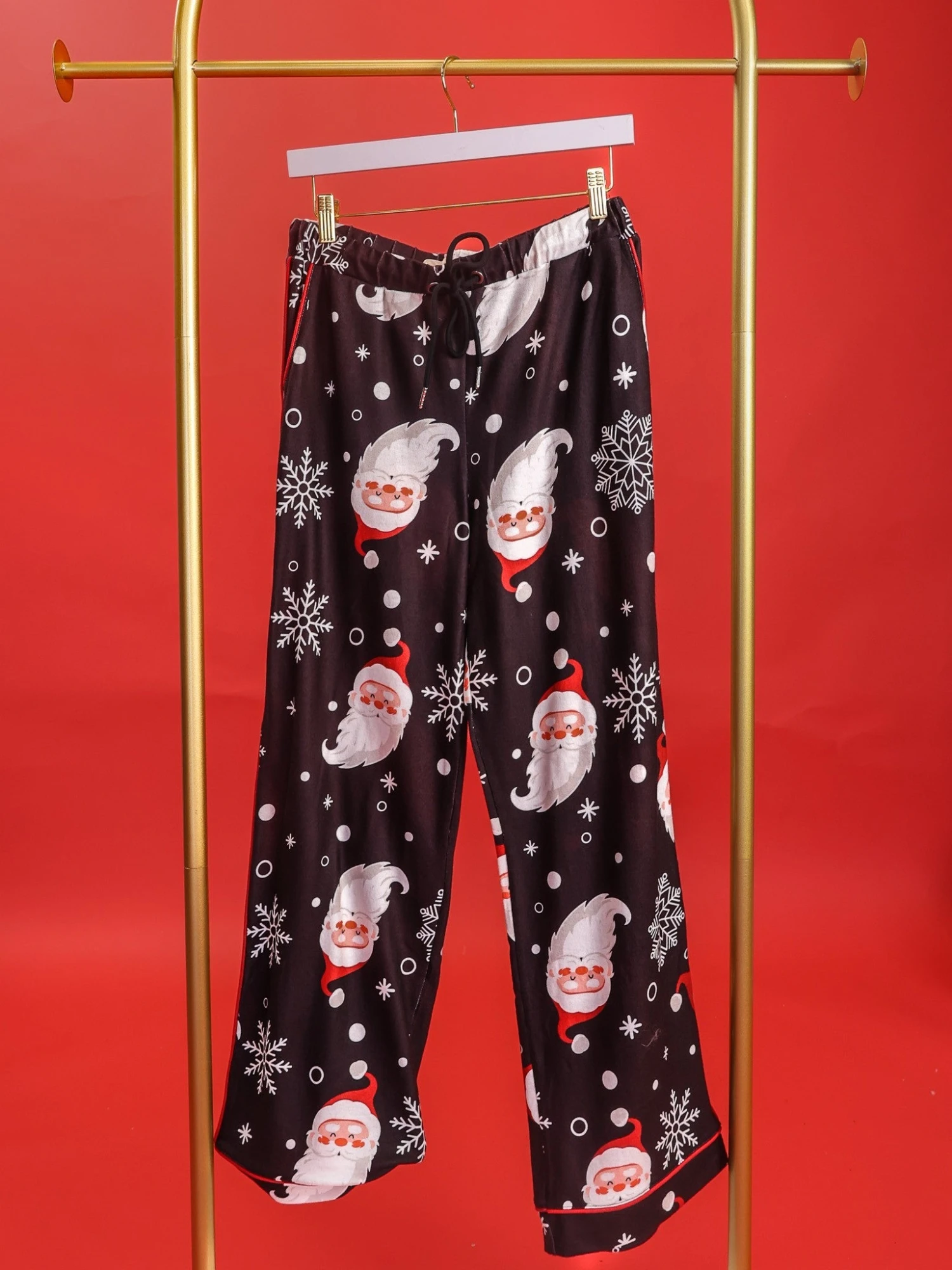 Santa Drawstring Lounge Pajama Pants W/ Side Pockets | S - L 1 Santa Drawstring Lounge Pajama Pants W/ Side Pockets | S - L