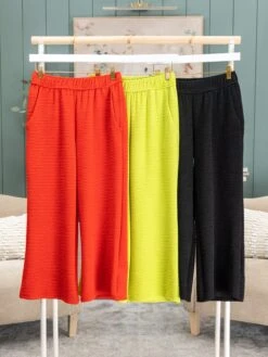 Crinkled Elastic Waist Pocket Cropped Pants | S - 3X Set W/ Sku52397