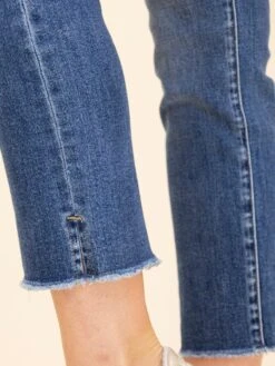 Mica Denim Freestyle Mid Rise Crop Jeans | 0-15 -Women Clothing Shop c1860e2f376221b821d91491ac03b47f