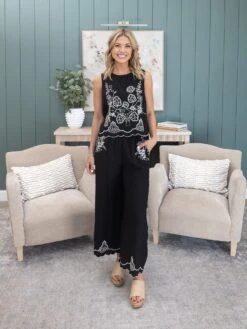 Embroidered Pants With Scalloped Hem | S - L Umgee