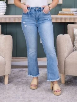 Zenana Mid Rise Straight Raw Hem Cropped Denim Jeans| 1-18 -Women Clothing Shop ec4c50e7336176ae1e08bd159bd20377