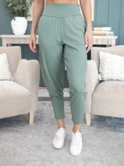 Venice Flow Barrel Active Pants | S - L -Women Clothing Shop ee8875300f37b94f673f9bc5e288b933