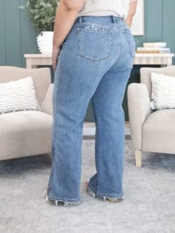 Judy Blue High Waist Retro Wide Fit Jeans| 0-20W -Women Clothing Shop f30e23c728ad13f0b2b40d24a3874e65