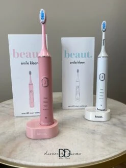 Beaut. Smile Kleen Toothbrush